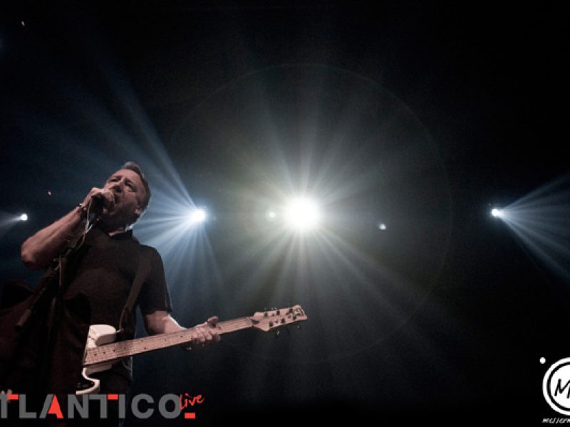 PETER HOOK and The Light09